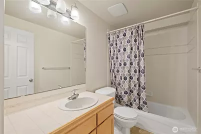 443 NE Ravenna Boulevard #B, Seattle, WA 98115 - Photo 17