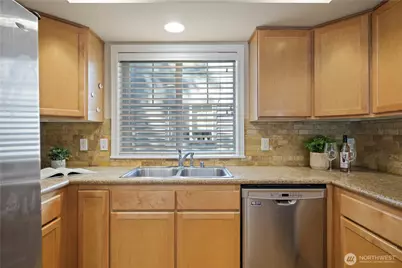 443 NE Ravenna Boulevard #B, Seattle, WA 98115 - Photo 13