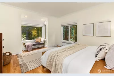 6575 NE Honeysuckle Lane, Bainbridge Island, WA 98110 - Photo 19