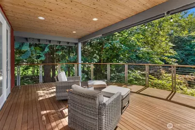 6575 NE Honeysuckle Lane, Bainbridge Island, WA 98110 - Photo 9