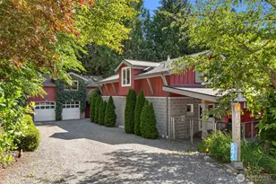 6575 NE Honeysuckle Ln, Bainbridge Island, WA 98110 - Photo 33