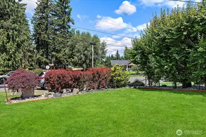 6131 152nd Avenue NE, Lake Stevens, WA 98258 - Photo 3