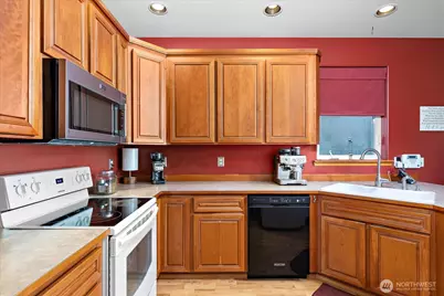 6131 152nd Avenue NE, Lake Stevens, WA 98258 - Photo 11