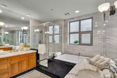 1374 Alki Avenue SW #400, Seattle, WA 98116 - Photo 13