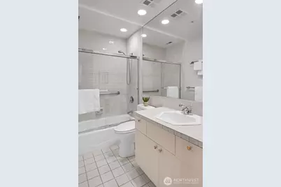 1374 Alki Avenue SW #400, Seattle, WA 98116 - Photo 17