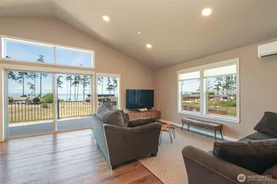 1117 Walker Street, Port Angeles, WA 98363 - Photo 7