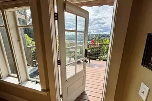 2535 12th Ave W, Seattle, WA 98119 - Photo 37
