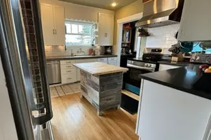 2535 12th Ave W, Seattle, WA 98119 - Photo 11