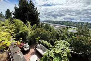 2535 12th Ave W, Seattle, WA 98119 - Photo 29