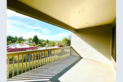 11642 100th Avenue NE #305, Kirkland, WA 98034 - Photo 9