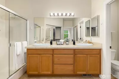 24253 NE Vine Maple Way, Redmond, WA 98053 - Photo 15