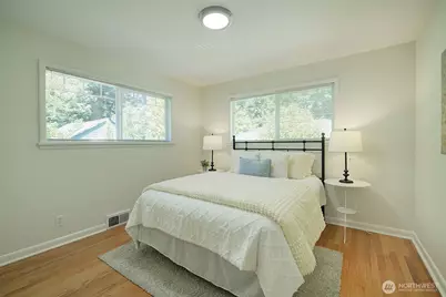15524 Midvale Avenue N, Shoreline, WA 98133 - Photo 11