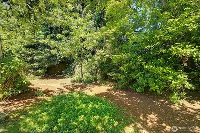 15524 Midvale Avenue N, Shoreline, WA 98133 - Photo 25
