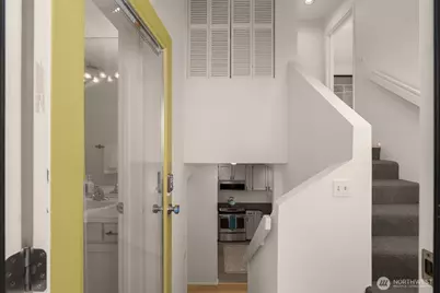 2831 14th Avenue W #2, Seattle, WA 98119 - Photo 11