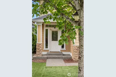 18430 42nd Avenue SE, Bothell, WA 98012 - Photo 3