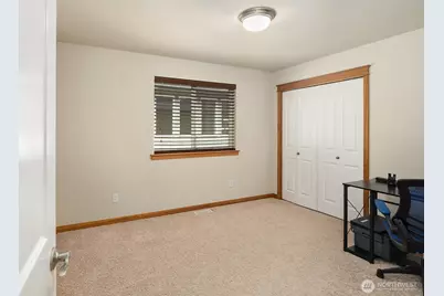 18430 42nd Avenue SE, Bothell, WA 98012 - Photo 21