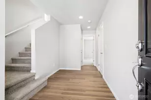 18510 SE 271st Pl, Covington, WA 98042 - Photo 3