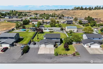 7690 McDougal Avenue NE, Moses Lake, WA 98837 - Photo 5