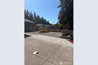 12025 Prairie Ridge Drive E, Bonney Lake, WA 98391 - Photo 7