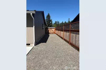12025 Prairie Ridge Drive E, Bonney Lake, WA 98391 - Photo 13