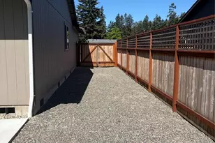 12025 Prairie Ridge Dr E, Bonney Lake, WA 98391 - Photo 13