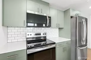 5819 Phinney Ave N, Seattle, WA 98103 - Photo 5