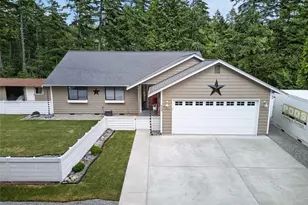 533 6th Ct, Fox Island, WA 98333 - Photo 1