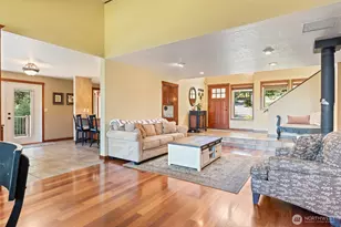 22715 Country Dr E, Graham, WA 98338 - Photo 9