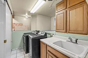 209 I St SE, Auburn, WA 98002 - Photo 31