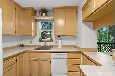 17830 Overlake Court SE, Yelm, WA 98597 - Photo 17