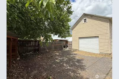 416 E Spring Street, Dayton, WA 99328 - Photo 31