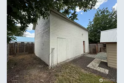 416 E Spring Street, Dayton, WA 99328 - Photo 33
