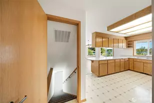 16026 Lawrence Pl SE, Yelm, WA 98597 - Photo 23