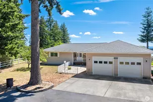 16026 Lawrence Pl SE, Yelm, WA 98597 - Photo 3