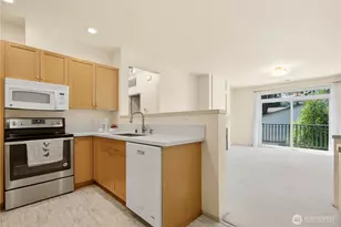 4446 248th Ln SE, Sammamish, WA 98029 - Photo 7