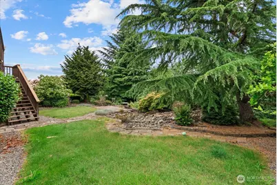 9100 189 Avenue Ct E, Bonney Lake, WA 98381 - Photo 33