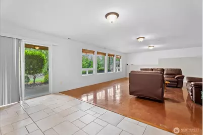 9100 189 Avenue Ct E, Bonney Lake, WA 98381 - Photo 23