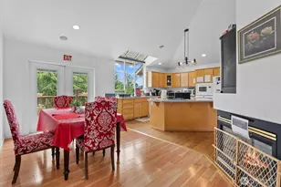 9100 189th Ave Ct E, Bonney Lake, WA 98381 - Photo 11