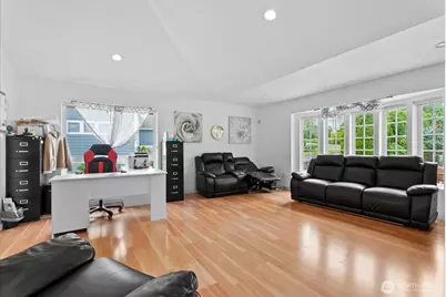 9100 189 Avenue Ct E, Bonney Lake, WA 98381 - Photo 7