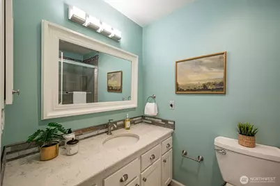 1011 5th Avenue N #201, Seattle, WA 98109 - Photo 17