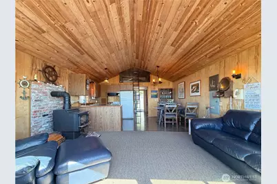 2 S Pilchuck Ave, Hat Island, WA 98206 - Photo 5