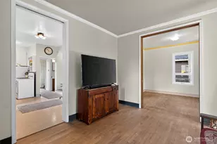8045 26th Ave NW, Seattle, WA 98117 - Photo 11