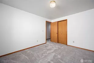 12371 Rainier Dr, Burlington, WA 98233 - Photo 33