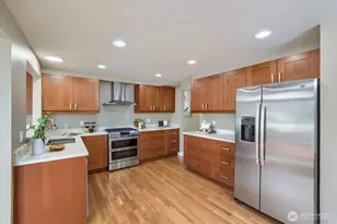 14511 NE 4th St, Bellevue, WA 98007 - Photo 9