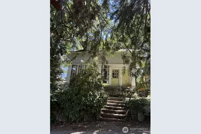 1821 E Howell Street, Seattle, WA 98122 - Photo 1