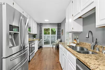 4124 Providence Point Drive SE #1014, Issaquah, WA 98029 - Photo 9