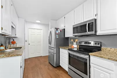 4124 Providence Point Drive SE #1014, Issaquah, WA 98029 - Photo 11