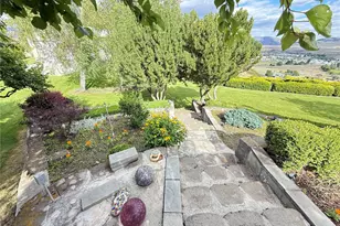 24 Valley View Dr, Omak, WA 98841 - Photo 9