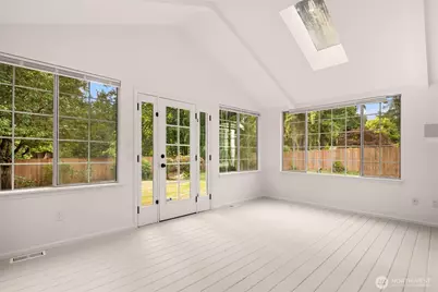 18913 136th Avenue NE, Woodinville, WA 98072 - Photo 13