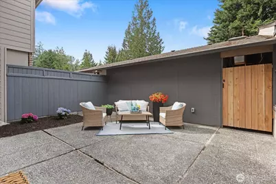 1035 156th Avenue NE #33T, Bellevue, WA 98007 - Photo 19